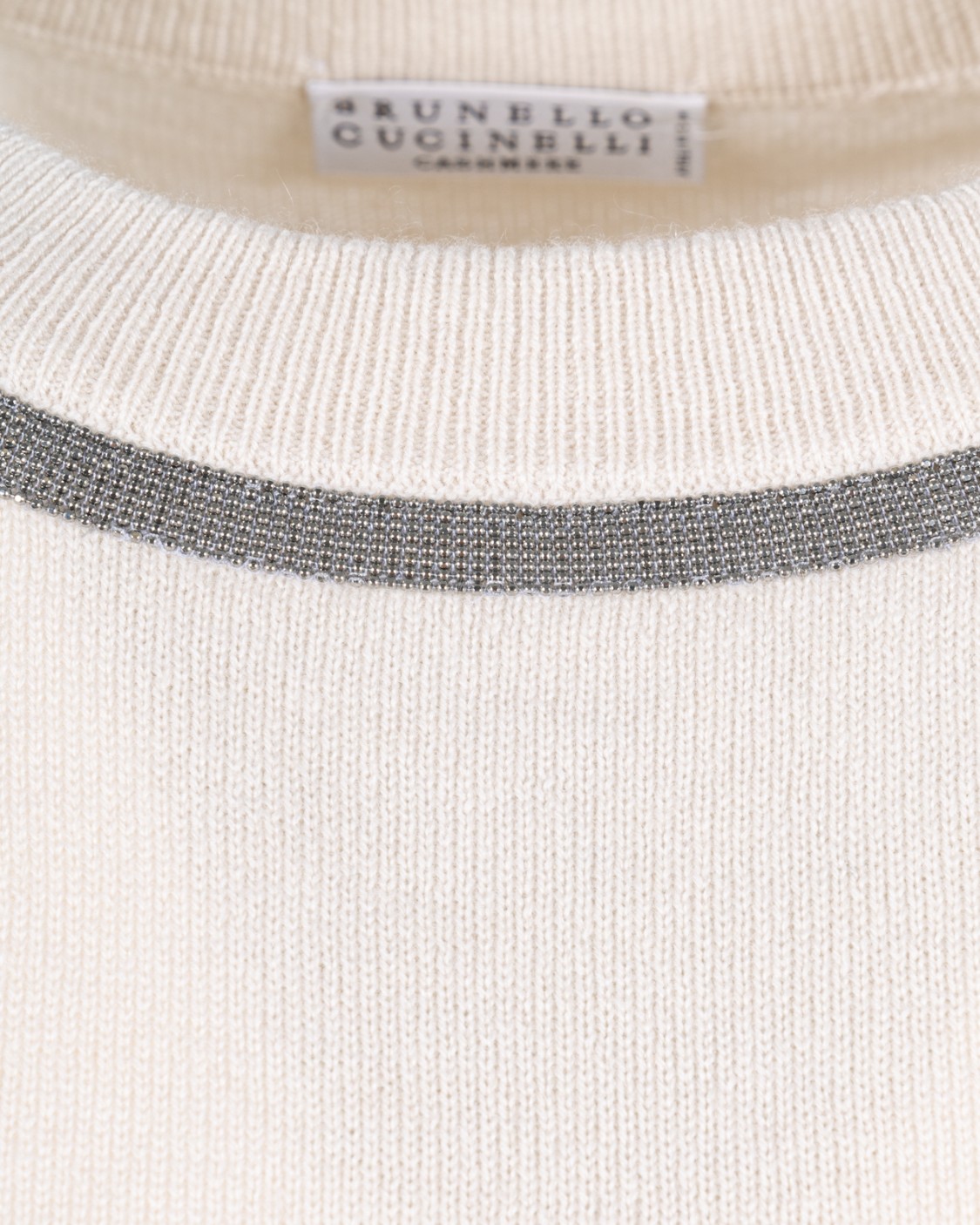 shop BRUNELLO CUCINELLI  Pull: Brunello Cucinelli maglia con dettaglio monile.
Dettaglio catena.
Girocollo.
Maniche lunghe.
Polsini e orlo a costine.
Composizione: 100% Lana vergine.
Fatto in Italia.. M12167900-C9597 number 2643976